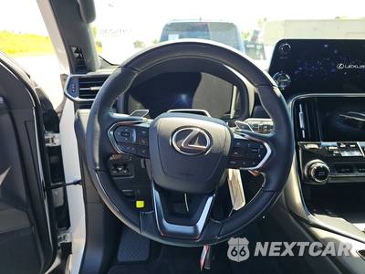 2025 Lexus LX 700h Luxury - zdjęcie 10 z 20 - miniatura