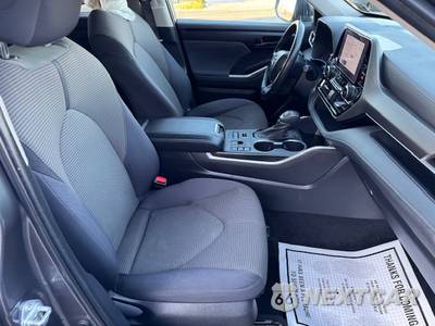 2023 Toyota Highlander LE - zdjęcie 23 z 42 - miniatura