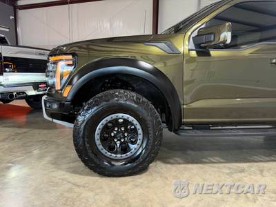2024 Ford F-150 Raptor Crew Cab Short Bed - zdjęcie 2 z 43 - miniatura