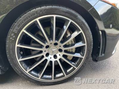 2020 Mercedes-Benz AMG A 35 4MATIC - zdjęcie 32 z 38 - miniatura