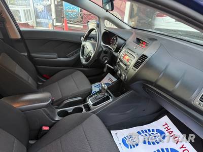 2017 Kia Forte LX Sedan - zdjęcie 14 z 20 - miniatura