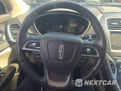 2019 Lincoln Nautilus Select - zdjęcie 10 z 28 - miniatura