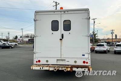 2017 Ford Super Duty F-59 Stripped Chassis DRW - zdjęcie 4 z 57 - miniatura