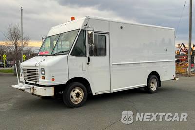 2017 Ford Super Duty F-59 Stripped Chassis DRW - zdjęcie 7 z 57 - miniatura