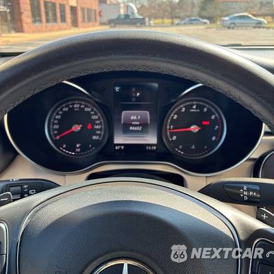 2018 Mercedes-Benz GLC 300 4MATIC - zdjęcie 30 z 44 - miniatura