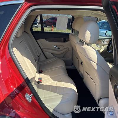 2018 Mercedes-Benz GLC 300 4MATIC - zdjęcie 36 z 44 - miniatura