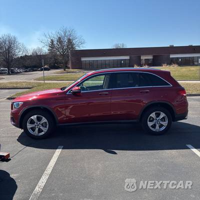 2018 Mercedes-Benz GLC 300 4MATIC - zdjęcie 2 z 44 - miniatura
