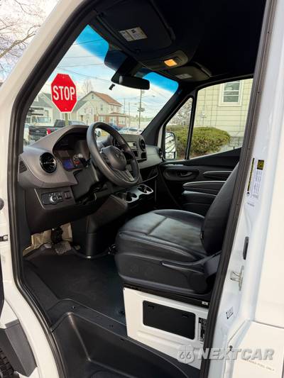2022 Mercedes-Benz Sprinter 2500 Cargo Van 144.0" WB - zdjęcie 11 z 25 - miniatura