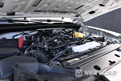 2025 Toyota 4Runner SR5 Sport Utility 4D - zdjęcie 14 z 17 - miniatura