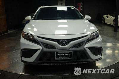 2023 Toyota Camry SE - zdjęcie 3 z 30 - miniatura