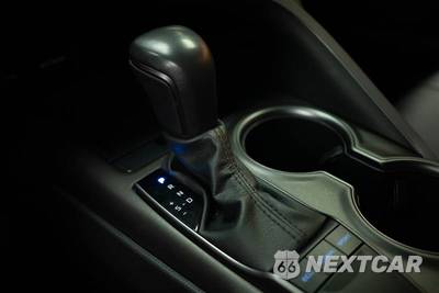 2023 Toyota Camry SE - zdjęcie 22 z 30 - miniatura