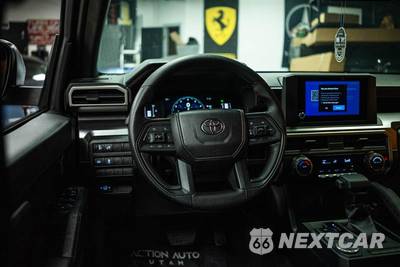 2025 Toyota Tacoma SR5 Crew Cab Medium Bed - zdjęcie 14 z 26 - miniatura