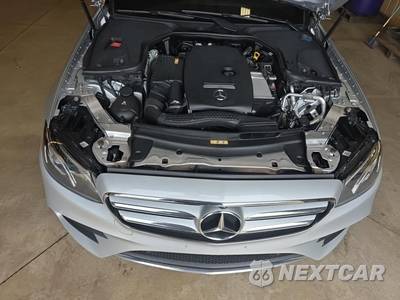 2019 Mercedes-Benz E 300 4MATIC Sedan - zdjęcie 18 z 23 - miniatura