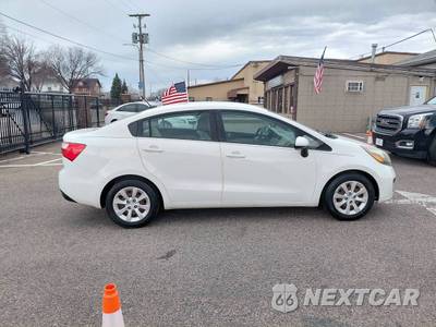 2013 Kia Rio LX Sedan - zdjęcie 6 z 22 - miniatura