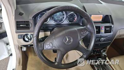 2011 Mercedes-Benz C 300 - zdjęcie 11 z 12 - miniatura