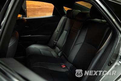 2024 Toyota Crown Limited - zdjęcie 10 z 30 - miniatura