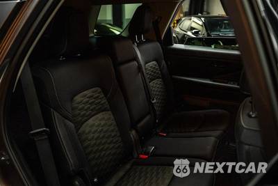 2024 Nissan Pathfinder SV - zdjęcie 12 z 32 - miniatura