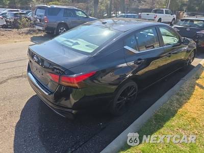2020 Nissan Altima SR - zdjęcie 4 z 21 - miniatura