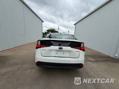 2019 Toyota Prius LE - zdjęcie 10 z 47 - miniatura
