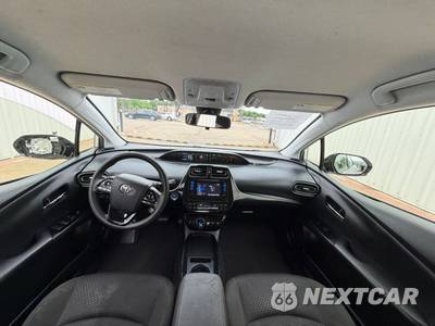 2019 Toyota Prius LE - zdjęcie 19 z 47 - miniatura
