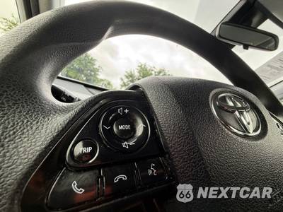 2019 Toyota Prius LE - zdjęcie 21 z 47 - miniatura