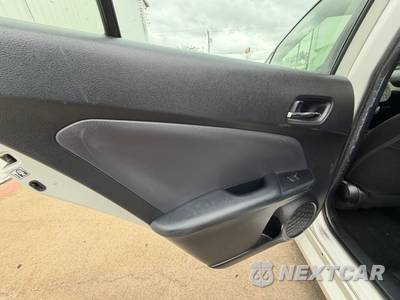 2019 Toyota Prius LE - zdjęcie 38 z 47 - miniatura