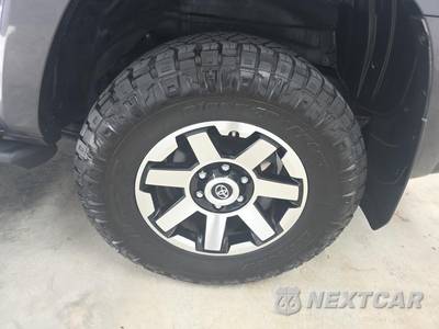 2020 Toyota 4Runner TRD Off-Road Premium - zdjęcie 11 z 36 - miniatura