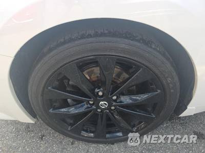 2021 Nissan Maxima SR - zdjęcie 8 z 23 - miniatura