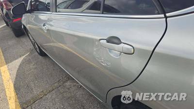 2017 Toyota Camry LE - zdjęcie 8 z 21 - miniatura
