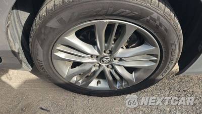 2017 Toyota Camry LE - zdjęcie 19 z 21 - miniatura