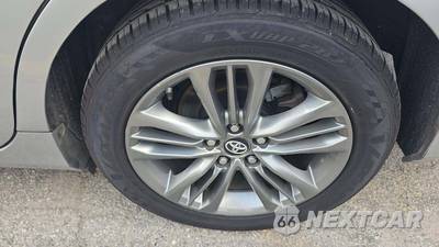 2017 Toyota Camry LE - zdjęcie 9 z 21 - miniatura