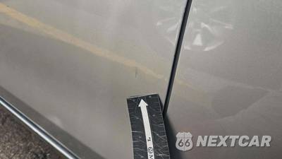 2017 Toyota Camry LE - zdjęcie 3 z 21 - miniatura