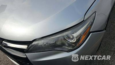 2017 Toyota Camry LE - zdjęcie 6 z 21 - miniatura