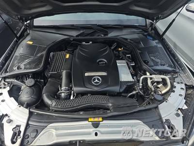 2016 Mercedes-Benz C 300 4MATIC w/Sport Pkg - zdjęcie 19 z 28 - miniatura