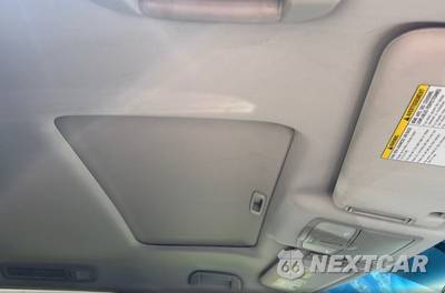 2015 INFINITI QX80 - zdjęcie 21 z 38 - miniatura