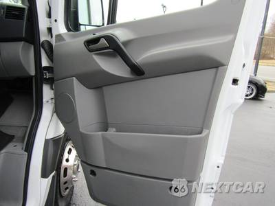 2013 Mercedes-Benz Sprinter 3500 Cargo Van High Roof 144.3" WB - zdjęcie 15 z 23 - miniatura