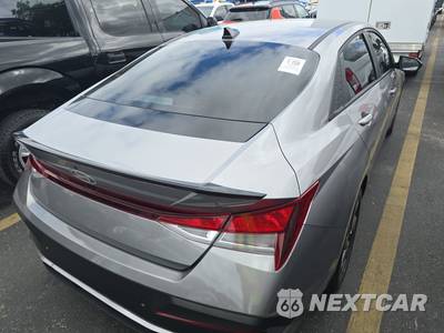 2025 Hyundai Elantra SEL Sport - zdjęcie 4 z 18 - miniatura