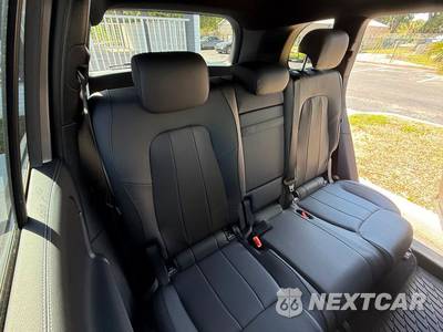 2025 Mercedes-Benz GLB 250 - zdjęcie 4 z 40 - miniatura