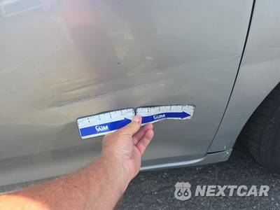 2017 Toyota Sienna LE 8-Passenger 119.3" WB - zdjęcie 38 z 41 - miniatura