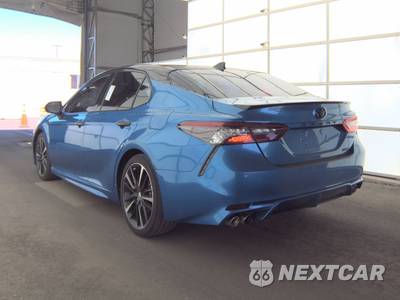 2020 Toyota Camry XSE - zdjęcie 6 z 25 - miniatura