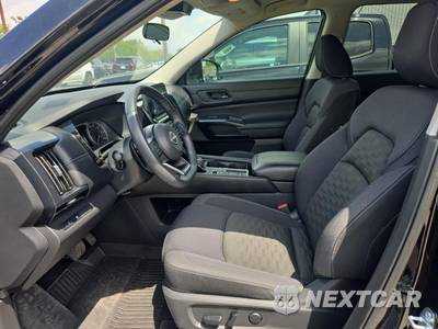 2024 Nissan Pathfinder SV - zdjęcie 13 z 23 - miniatura
