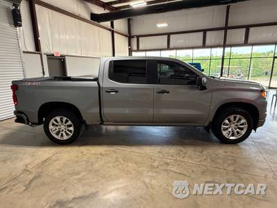 2023 Chevrolet Silverado 1500 Custom Crew Cab Short Bed 1CX - zdjęcie 8 z 21 - miniatura