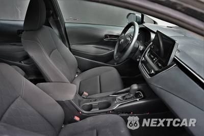 2025 Toyota Corolla LE Sedan - zdjęcie 13 z 16 - miniatura