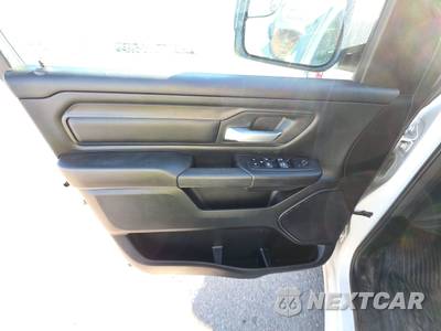 2023 Ram 1500 Tradesman Extended Cab Medium Bed - zdjęcie 9 z 17 - miniatura
