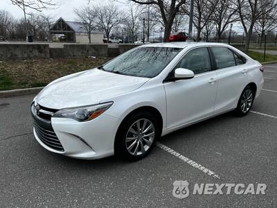 2017 Toyota Camry XLE - zdjęcie 9 z 21 - miniatura