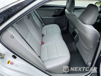 2017 Toyota Camry XLE - zdjęcie 17 z 21 - miniatura