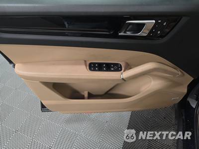 2022 Porsche Cayenne - zdjęcie 9 z 25 - miniatura