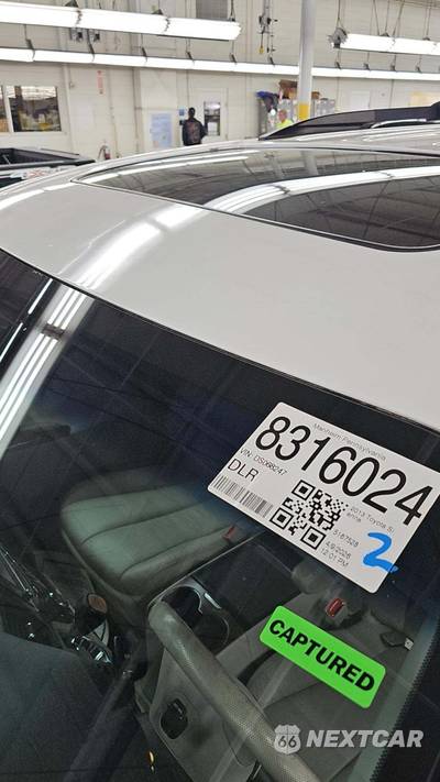 2013 Toyota Sienna XLE 7-Passenger 119.3" WB - zdjęcie 22 z 23 - miniatura