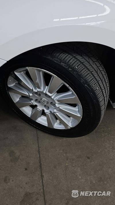 2013 Toyota Sienna XLE 7-Passenger 119.3" WB - zdjęcie 23 z 23 - miniatura