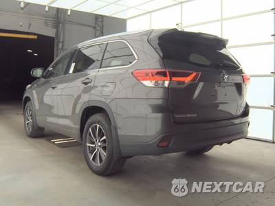 2017 Toyota Highlander XLE - zdjęcie 6 z 21 - miniatura